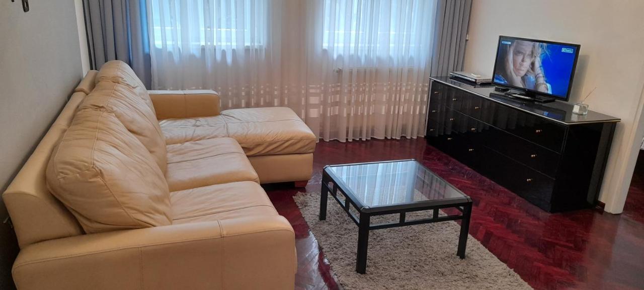 Apartment Dok *