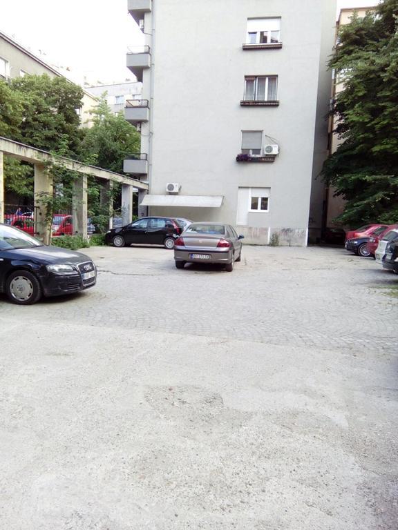 Dok Βελιγράδι